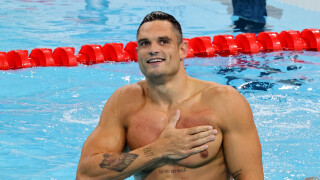 Florent Manaudou rentré chez lui à Antibes, il craque après les JO de Paris : "Je suis très émotif parce que c'est la fin"