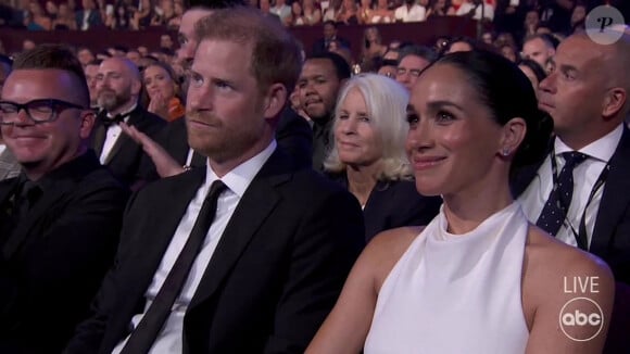 Le prince Harry, duc de Sussex et Meghan Markle, duchesse de Sussex, lors de la cérémonie des "ESPY Awards 2024" à Los Angeles, le 11 juillet 2024