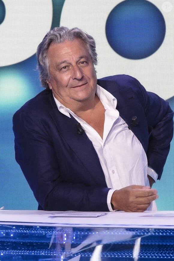 Exclusif - Christian Clavier - L'émission TPMP (Touche pas à mon poste) présentée par Cyril Hanouna avec l'équipe du film "les Méchants" de M. Achour, diffusée en direct le 7 Septembre 2021. © Jack Tribeca / Bestimage