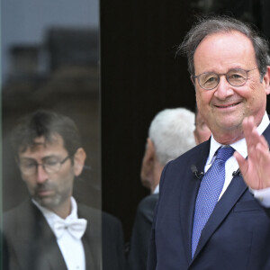 Arrivée de François Hollande, ancien président de la République et député de Corrèze, à l'Assemblée Nationale à Paris le 10 juillet 2024. © Michael Baucher / Panoramic / Bestimage 