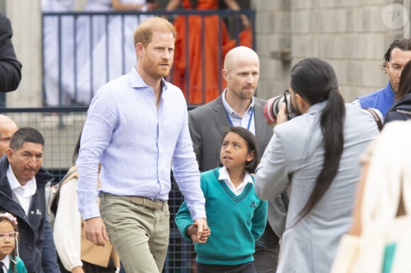 Le prince Harry et la duchesse de Sussex Meghan visitent l'école La Giralda lors du deuxième jour de leur visite à Bogota, en Colombie, le 16 août 2024. Photo par Gtres/ABACAPRESS.COM