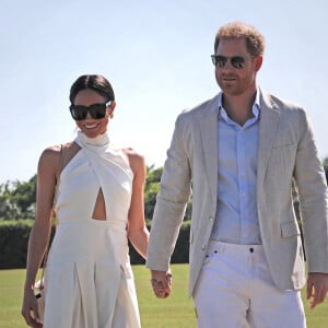 Mais une source proche du palais confie être désemparée et ne plus savoir quoi faire pour améliorer la situation avec Harry et Meghan.
Le duc et la duchesse de Sussex lors du Royal Salute Polo Challenge, au profit de Sentebale, au USPA National Polo Center à Wellington, FL, USA, le vendredi 12 avril 2024. Photo par Yaroslav Sabitov/PA Wire/ABACAPRESS.COM