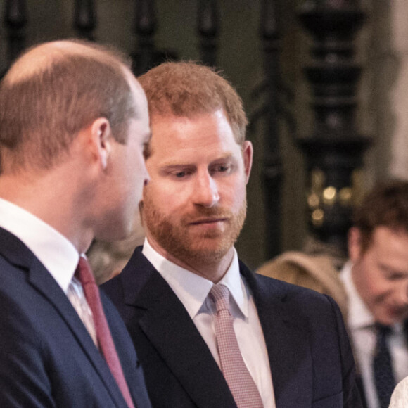 Les relations entre le prince Harry et le reste de sa famille sont toujours aussi glaciales.
Le prince William, le prince Harry, Meghan Markle et le roi Charles III, alors prince de Galles, au service du Commonwealth à l'abbaye de Westminster, à Londres, en 2019. Photo par Richard Pohle/The Times/PA Wire