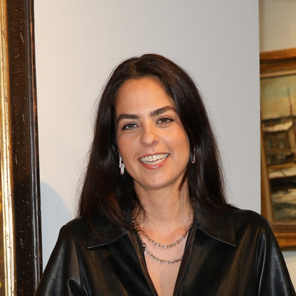 Quelques heures avant la mort de son père, Anouchka Delon a publié une photo sur Instagram
Anouchka Delon - Conférence de presse pour la vente de la collection Alain Delon chez Bonhams Cornette de Saint Cyr à Paris le 19 juin 2023. © Coadic Guirec/Bestimage
