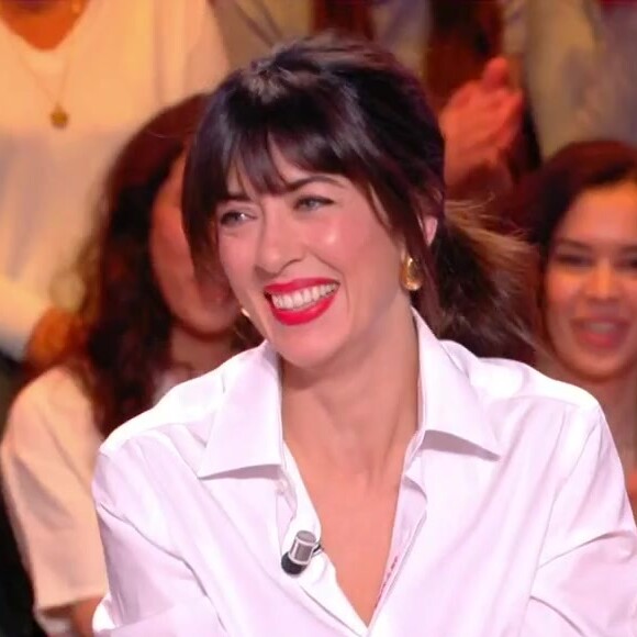 Nolwenn Leroy de passage sur le plateau de Camille & Images sur TF1.