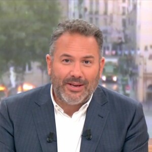 Bruce Toussaint a signé sa rentrée à la présentation de "Bonjour " sur TF1
Bruce Toussaint sur le plateau de "Bonjour !" sur TF1