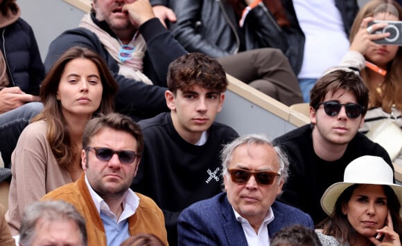 Clémence Cherier, Léon Bruel, Oscar Bruel dans les tribunes des Internationaux de France de tennis de Roland Garros 2024 à Paris, France, le 2 juin 2024. © Jacovides-Moreau/Bestimage 