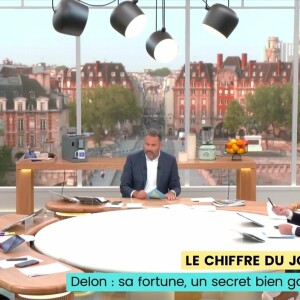 Le lancement de la nouvelle formule de "Bonjour !" a-t-il été un pari gagnant pour TF1 en audience ?
Le plateau de "Bonjour !" sur TF1