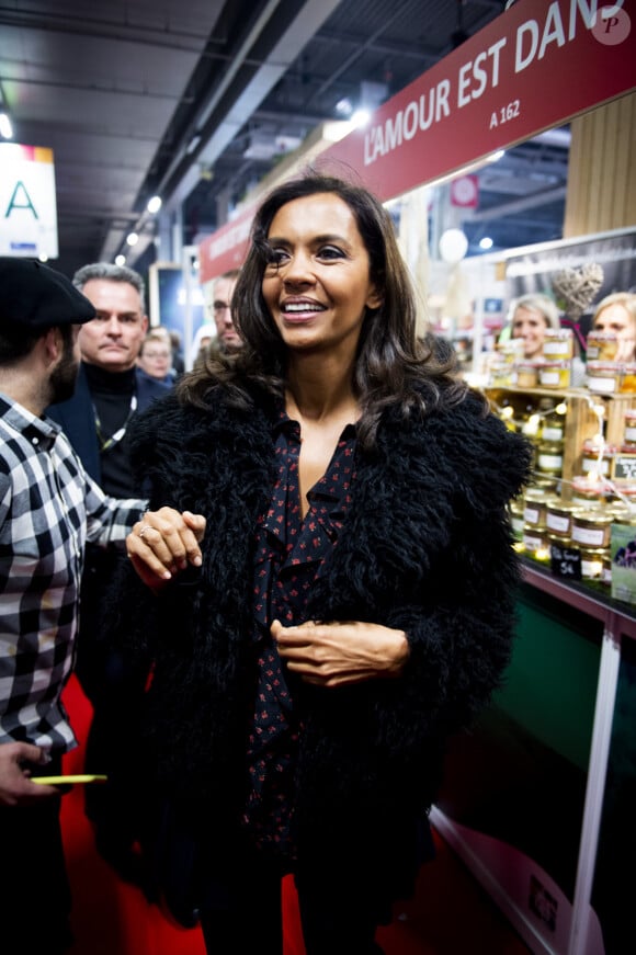 Karine Le Marchand (marraine de la CNDP (Commission nationale du débat public) et animatrice de lémission "L'amour est dans le pré") au 57ème salon International de l'Agriculture au parc des expositions de la porte de Versailles à Paris, France, le 23 février 2020. © Jean-Baptiste Autissier/Panoramic/Bestimage