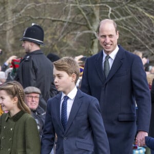 Le prince William, prince de Galles, et Catherine (Kate) Middleton, princesse de Galles, La princesse Charlotte de Galles, le prince George de Galles, le prince Louis de Galles,, Mia Tindall à la messe de Noël, à l'église Sainte Marie-Madeleine de Sandringham (Norfolk).