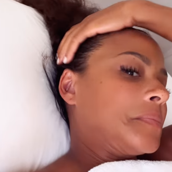 La comédienne américaine a quant à elle choisi de se faire dorloter dans un salon de beauté aux États-Unis
Christina Milian se fait dorloter dans une salon de beauté aux États-Unis.