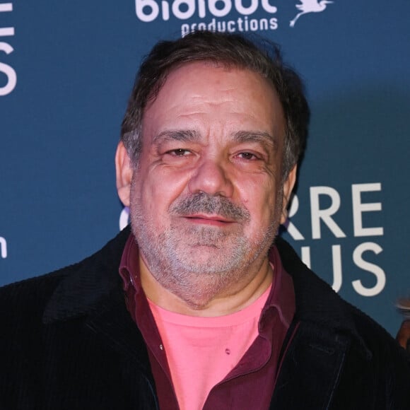 En effet, c'est Didier Bourdon qui l'a remplacé et s'est mis dans la peau de Serge Coturi.
Didier Bourdon à la première du film "La Guerre des Lulus" au cinéma Pathé Wepler à Paris, France, le 15 janvier 2023. © Coadic Guirec/Bestimage