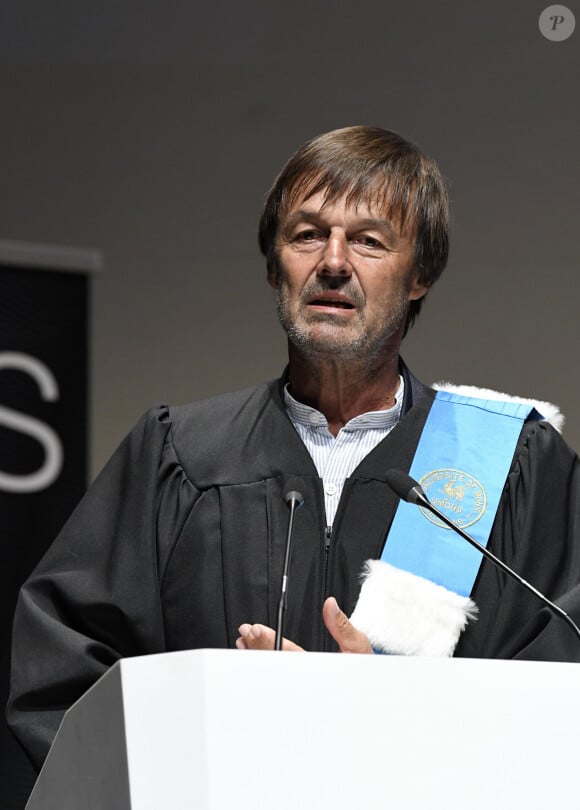 L'ancien ministre de l'Écologie Nicolas Hulot lors de la conférence de presse du président de la République après la sortie en mer à bord du navire scientifique "Alfred Merlin" à Marseille Marseille, France, le 3 septembre 2021. © Dominique JacovidesBestimage