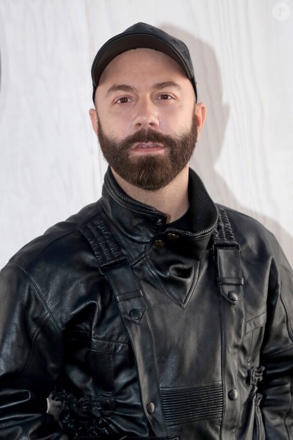 Et où s'est tout récemment retrouvé Woodkid
Woodkid - Célébrités au Défilé de Mode Louis Vuitton, Prêt-à-porter Automne / Hiver 2024-2025 dans le cadre de la Fashion Week de Paris, France, le 05 Mars 2024. © Bertrand Rindoff / Bestimage 