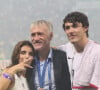 "Une soirée inoubliable pour célébrer nos fiançailles entourés de ceux que nous aimons", a écrit Mathilde Cappelaere
 
Didier Deschamps avec son fils Dylan et sa femme Claude Deschamps - Finale de la Coupe du Monde de Football 2018 en Russie à Moscou, opposant la France à la Croatie (4-2) le 15 juillet 2018 © Cyril Moreau/Bestimage