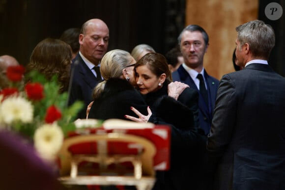 Le prince Serge de Yougoslavie, Stanislas Fougeron, Marina Ricolfi Doria, La princesse Clotilde Courau de Savoie, Le prince Emmanuel-Philibert de Savoie - La cérémonie funéraire de Victor Emmanuel de Savoie, fils du dernier roi d'Italie, en la cathédrale Saint-Jean-Baptiste de Turin, le 10 février 2024