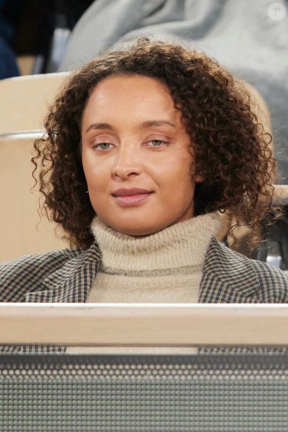 Eleejah Noah dans les tribunes (night session) des Internationaux de France de tennis de Roland Garros 2024 à Paris, France, le 1er juin 2024. © Jacovides-Moreau/Bestimage