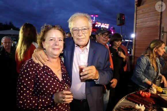 Michel Chevalet et sa compagne lors de l'ouverture de la Fête à Neuneu 2023, la fête foraine du bois de boulogne célèbre ses 40 ans, à Paris, France, le 1er septembre 2023. © Cédric Perrin/Bestimage