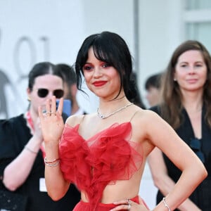 Jenna Ortega lors de la cérémonie d'ouverture de la 81ème édition du Festival de la Mostra de Venise, le 28 août 2024