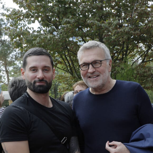 Exclusif - Hugo Manos et son compagnon Laurent Ruquier I - Inauguration de la place Line Renaud a Rueil-Malmaison. © Jlppa / Bestimage