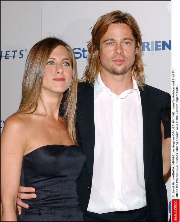 Les deux mariages de Jennifer, avec Brad Pitt et avec JustinTheroux, ont échoué.Jennifer Aniston et Brad Pitt assistent au gala Project A.L.S Friends Finding a Cure au Beverly Regent Hotel.