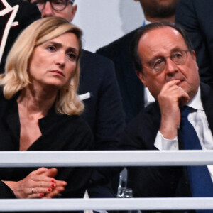 Ils ont trouvé la recette de leur bonheur et mènent des projets ensemble !
Julie Gayet et Francois Hollande - Cérémonie d'ouverture des Jeux Olympiques (JO) de Paris 2024 le 26 juillet 2024 ( Photo by federico pestellini / DPPI / Panoramic )