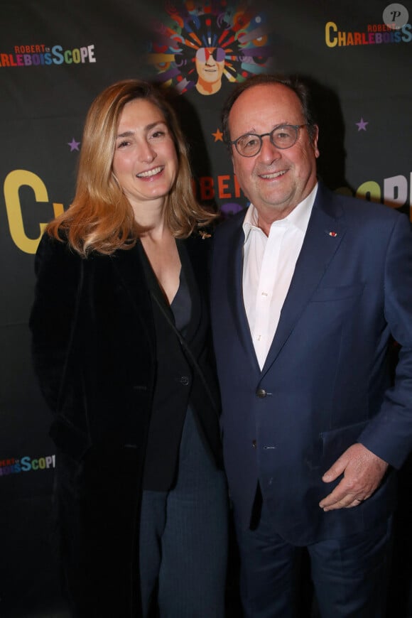 Exclusif - François Hollande et sa femme Julie Gayet - Célébrités au Concert de Robert Charlebois, " Robert en CharleboisScope " au Grand Rex à Paris France, le 2 Avril 2023. © Bertrand Rindoff / Bestimage