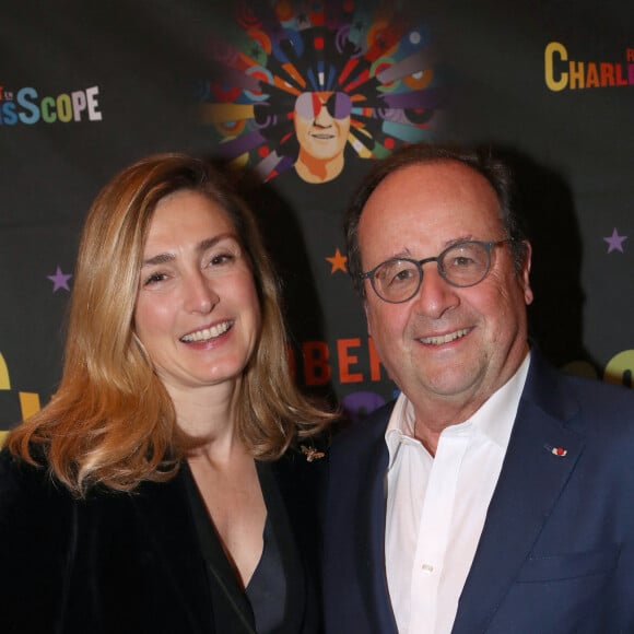 Exclusif - François Hollande et sa femme Julie Gayet - Célébrités au Concert de Robert Charlebois, " Robert en CharleboisScope " au Grand Rex à Paris France, le 2 Avril 2023. © Bertrand Rindoff / Bestimage