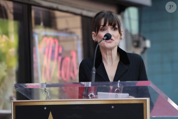 Los Angeles : Winona Ryder à la cérémonie de remise des étoiles de Tim Burton sur le Hollywood Walk of Fame le 3 septembre 2024.
CA (Image de crédit : © Kay Blake/ZUMA Press Wire)