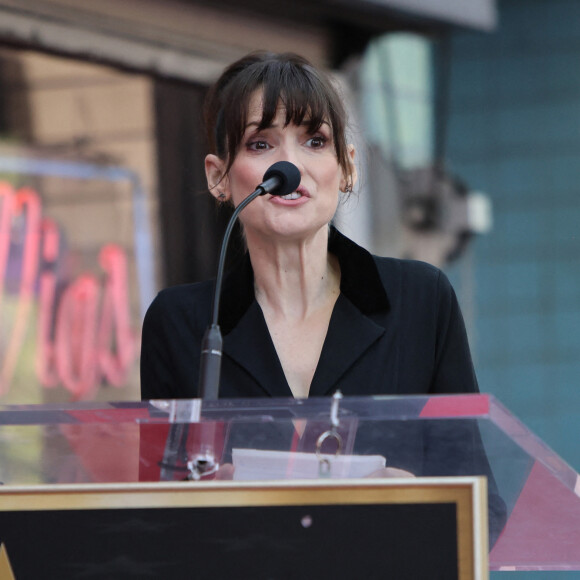 Los Angeles : Winona Ryder à la cérémonie de remise des étoiles de Tim Burton sur le Hollywood Walk of Fame le 3 septembre 2024.
CA (Image de crédit : © Kay Blake/ZUMA Press Wire)