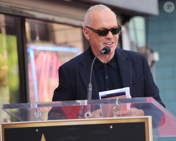 Michael Keaton qui le connait bien n'a pas manqué de lui rendre hommage ! 
Michael Keaton à la cérémonie de remise de l'étoile Tim Burton sur le Hollywood Walk of Fame le 3 septembre 2024 à Los Angeles, CA (Image de crédit : © Kay Blake/ZUMA Press Wire)