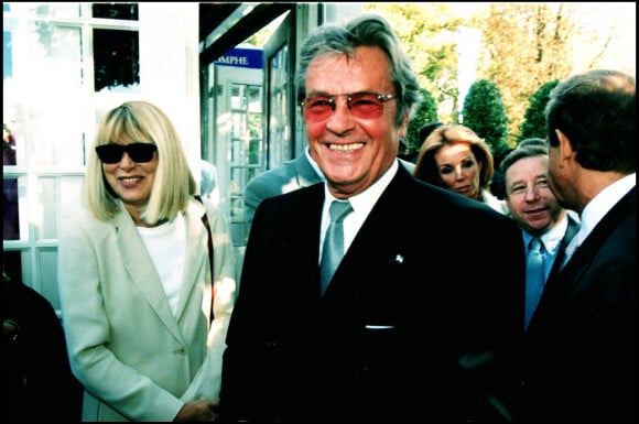 Mireille Darc et Alain Delon.