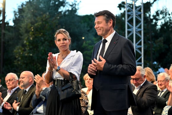 Ce grand banquet populaire est organisé chaque année depuis 11 ans.
Christian Estrosi, le maire de Nice, avec sa femme, Laura Tenoudji Estrosi et son invité d'honneur Renaud Muselier, le président de la région PACA, a orchestré "Lou Festin Nissart", un diner amical et convivial autour du maire, au jardin Albert 1er sur la Coulée Verte à Nice le 6 septembre 2024. Plus de 6000 personnes étaient réunies en plein coeur de Nice, à l'initiative de l'association des Amis du Maire pour soutenir Christian Estrosi qui a fait son discours politique de rentrée abordant autant les sujets de politique nationale que locale. Horizons. © Bruno Bebert/Bestimage