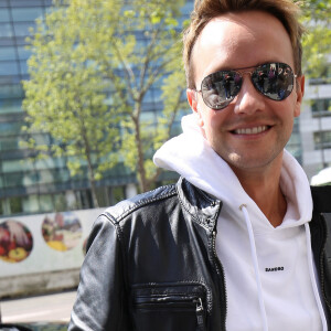 Cyril Féraud - Les participants de l'émission "Les Grosses Têtes" à la sortie des studios RTL à Paris. Le 27 avril 2023 © Jonathan Rebboah / Panoramic / Bestimage