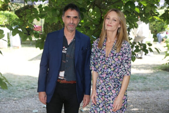 Samuel Benchetrit et Vanessa Paradis lors du Photocall de Cette Musique ne joue pour Personne dans le cadre du 14ème Festival du Film d'Angoulême à Angoulême, en France, 28 août 2021. Photo par Jerome Domine/ABACAPRESS.COM