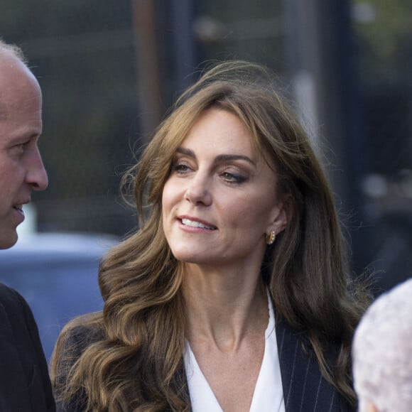 Le prince William, prince de Galles, et Catherine (Kate) Middleton, princesse de Galles, en visite au pavillon Grange à Cardiff, le 3 octobre 2023. L'objectif est de rencontrer des membres des aînés de Windrush Cymru, de Black History Cymru 365 et du Forum des jeunes des minorités ethniques du Pays de Galles, et entendre parler de la contribution de la génération Windrush à la Communauté galloise et découvrir comment les jeunes membres d'une minorité ethnique créent un changement positif au Pays de Galles. 