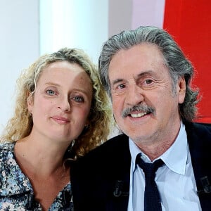 Daniel Auteuil et sa fille Aurore Auteuil - Enregistrement de l'émission "Vivement Dimanche prochain" au studio Gabriel, présentée par M.Drucker et diffusée le 13 janvier 2019 sur France 2. Le 19 décembre 2018 © Guillaume Gaffiot / Bestimage 