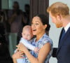 Il a prévu de les fêter en famille
Le prince Harry, duc de Sussex, et Meghan Markle, duchesse de Sussex, avec leur fils Archie ont rencontré l'archevêque Desmond Tutu et sa femme à Cape Town, Afrique du Sud. Le 25 septembre 2019