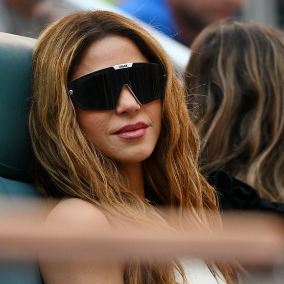 Shakira regarde Jannik Sinner contre Grigor Dimitrov lors de la finale masculine de l'Open de Miami au Hard Rock Stadium le 31 mars 2024 à Miami Gardens, Floride. © PPS/Bestimage