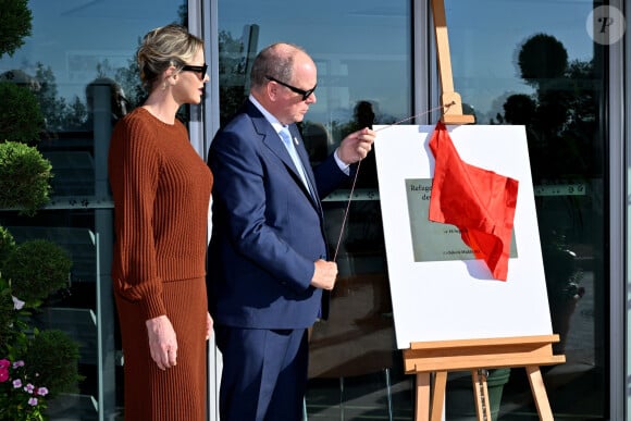 Le prince Albert II de Monaco et la princesse Charlene, présidente de la SPA monégasque, ont inauguré le nouveau refuge de la SPA de Monaco à Peille, le 16 septembre 2024. © Bruno Bebert / Bestimage 