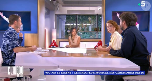 Victor Le Masne, sur le plateau de "C l'hebdo" sur France 5 face à Aurélie Casse.