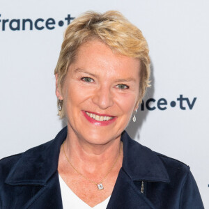 Élise Lucet lors du photocall dans le cadre de la conférence de presse de France Télévisions au Pavillon Gabriel à Paris, France, le 24 août 2021. © Pierre Perusseau/Bestimage 