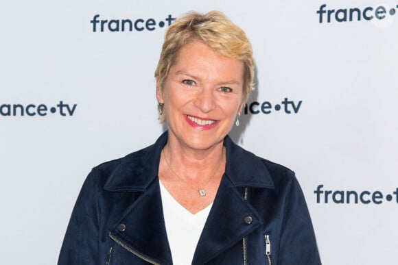 Élise Lucet lors du photocall dans le cadre de la conférence de presse de France Télévisions au Pavillon Gabriel à Paris, France, le 24 août 2021. © Pierre Perusseau/Bestimage 