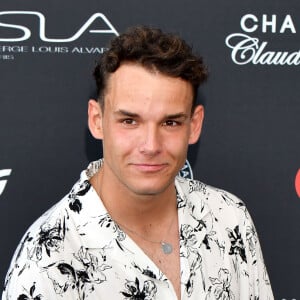 Théo Curin au photocall de la cérémonie d'ouverture de la 61ème édition du Festival de Télévision de Monte-Carlo au Grimaldi Forum, à Monaco, le 17 juin 2022. © Bruno Bebert/Bestimage 