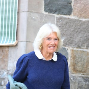 Camilla Parker-Bowles, reine consort d'Angleterre au Braemar Literary Festival où son fils Tom Parker-Bowles a fait une lecture - 21 septembre 2024