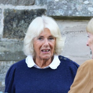 Camilla Parker-Bowles, reine consort d'Angleterre au Braemar Literary Festival où son fils Tom Parker-Bowles a fait une lecture - 21 septembre 2024.