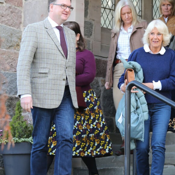 Camilla Parker-Bowles, reine consort d'Angleterre au Braemar Literary Festival où son fils Tom Parker-Bowles a fait une lecture - 21 septembre 2024