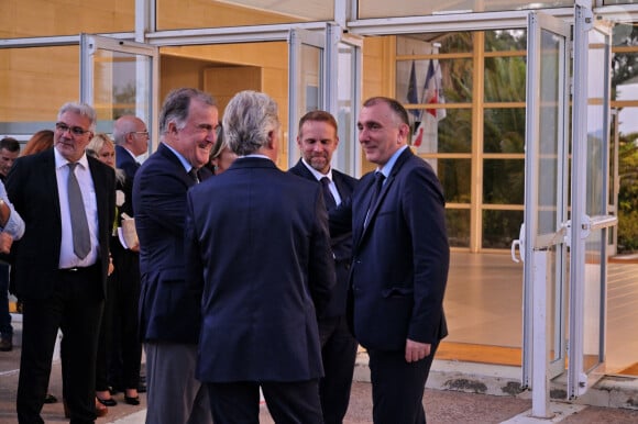 Pierre Ferracci, Marc Ferracci et Gilles Simeoni - Le président de la République française E.Macron préside la cérémonie d'hommage au résistant communiste Albert Ferracci, donnant son nom au collège de Bonifacio, le 28 septembre 2023. Le chef de l'Etat est en visite officielle en Corse (27 - 29 septembre 2023) pour clore 18 mois de discussions sur l'avenir de la collectivité et commémorer le 80ème anniversaire de la libération de l'île en 1943. © Stef Bravin / Pool / Bestimage