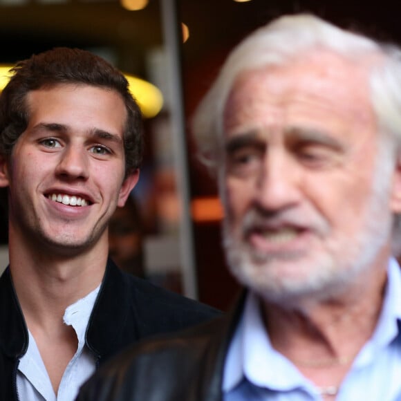 Très proche 
Victor Belmondo, Jean-Paul Belmondo - Présentation du documentaire Belmondo par Belmondo au cinéma Pathé Bellecour lors de la 7éme édition du Festival Lumiére de Lyon le 13 octobre 2015. 