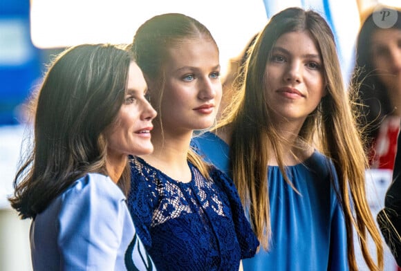 L'infante Sofia, la princesse héritière Leonor, La reine Letizia - La famille royale d'Espagne lors de la remise des prix Princesse de Gérone (Princess of Girona Awards) à Lloret del Mar le 10 juillet 2024. 